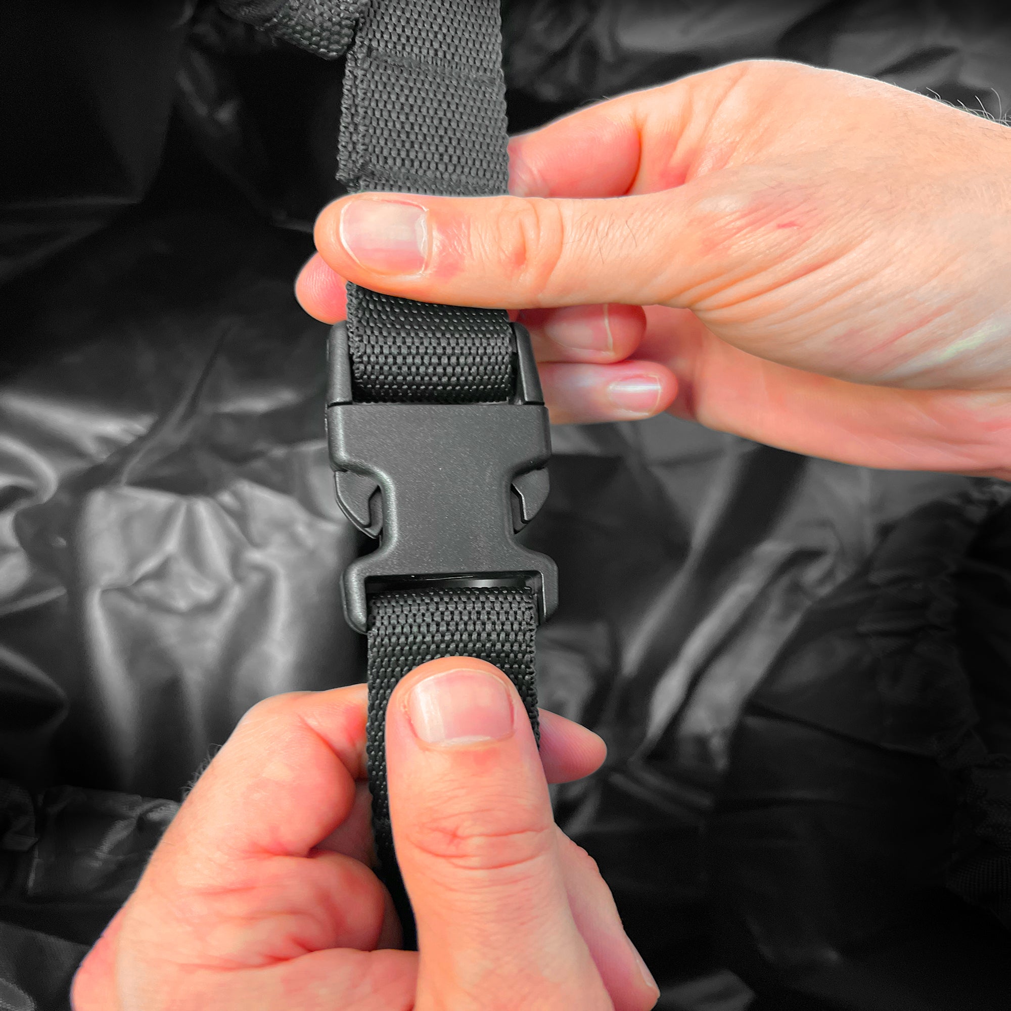 KNOX Pro Series Pontoon Boat Cover